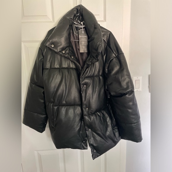 NWT Dynamite City Puffer (Size Large- Fits Large-Extra Large) - Picture 1 of 6